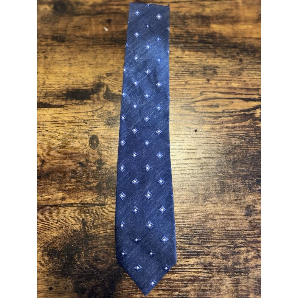 Ermenegildo Zegna Luxury Tie Navy Blue Woven Silk Geometric Starburst Italy